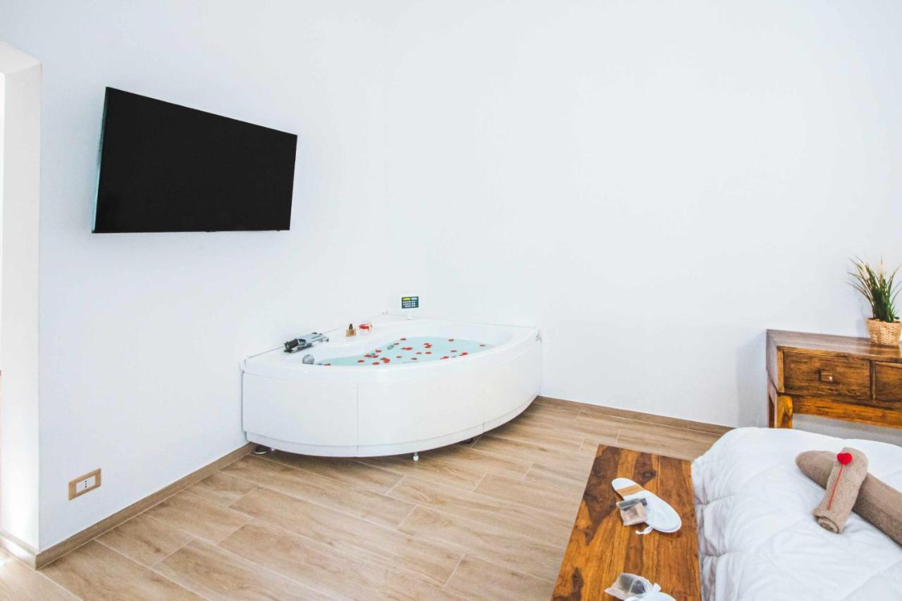 Cas358 Luxury Suite Bari Kültér fotó